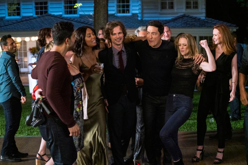 criminalminds's tweet photo. No matter where we are, we're family. ❤️ #CriminalMinds https://t.co/fFhs1P5NXs