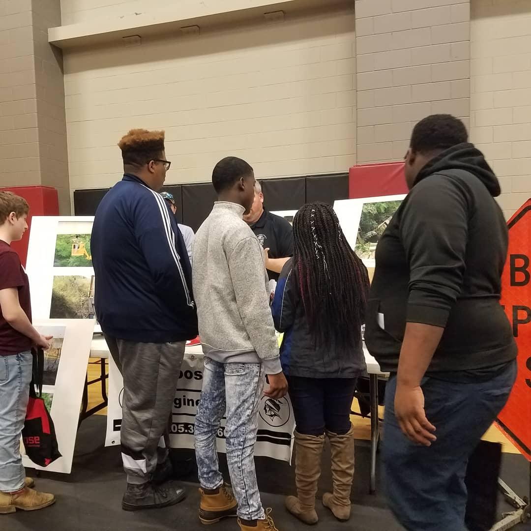 PickensCoAlFFA's tweet photo. We had a great time yesterday at the CTE Safety Day put on by Brookwood FFA. Students visited booths to learn about different ag industries and career opportunities. Thank you for having us. https://t.co/T3YX36j74p