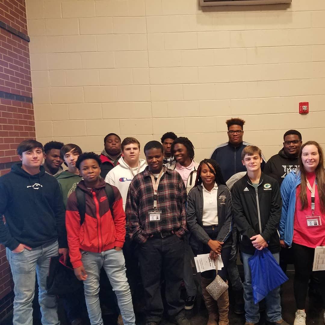 PickensCoAlFFA's tweet photo. We had a great time yesterday at the CTE Safety Day put on by Brookwood FFA. Students visited booths to learn about different ag industries and career opportunities. Thank you for having us. https://t.co/T3YX36j74p