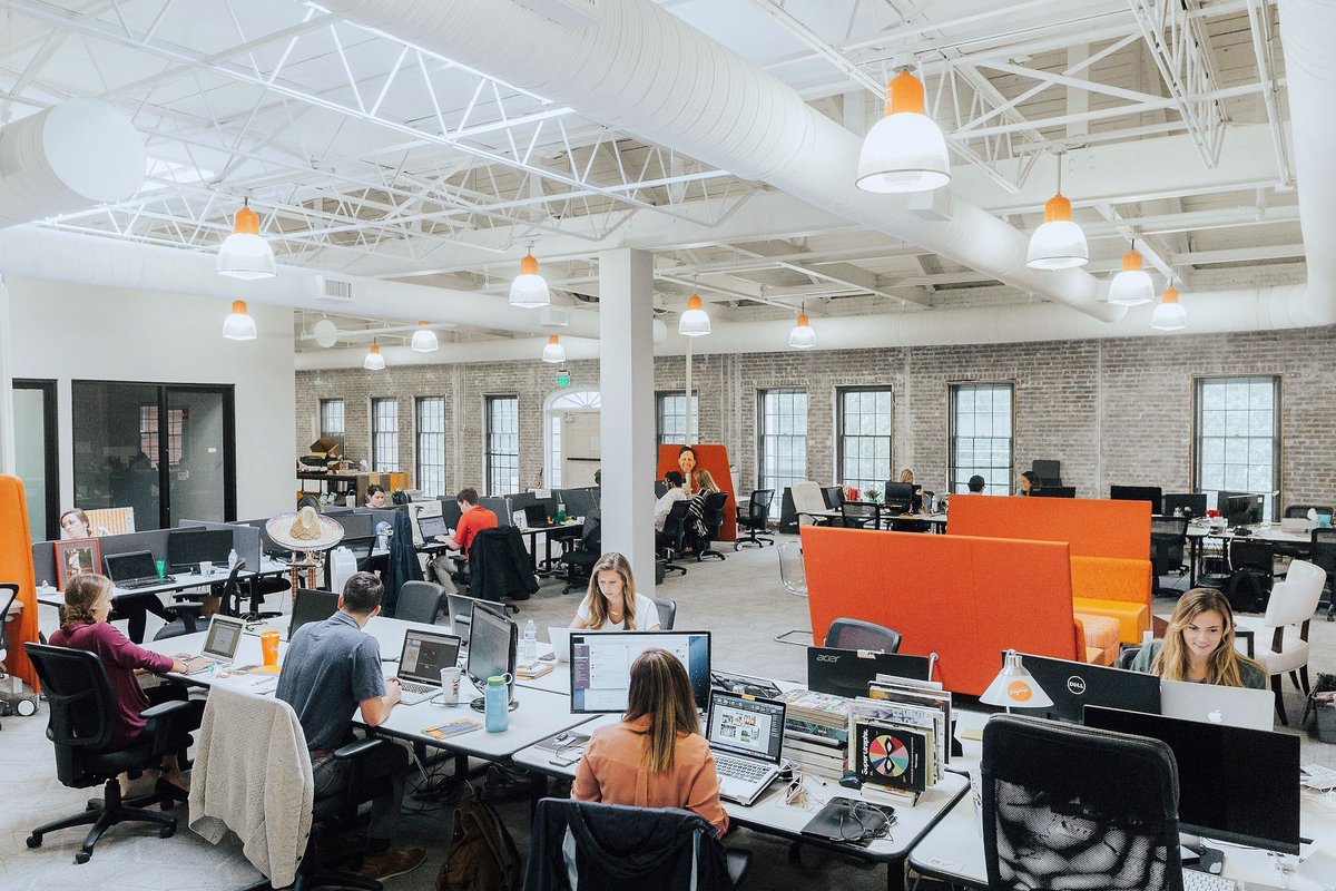 bocklighting's tweet photo. Fun Fact Friday!
LED lights have been shown to increase productivity in the office by reducing eye strain & increasing employee energy levelsπ‘π π₯οΈ
(Via Lighting Paradise).
.
.
#funfact #ledlights #tgif #bocklighting #bocklight https://t.co/hGKY3eD1Sf