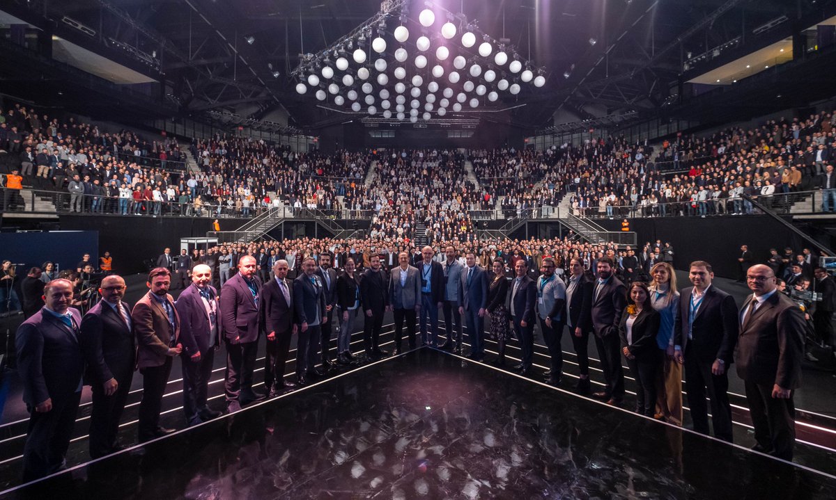 igairport's tweet photo. Birlikte çok daha güçlüyüz çünkü #SenDegersin İGA Ailesi.

We’re much stronger together ‘cause #youareworthit iGA Family. https://t.co/MN9tl2sdOB