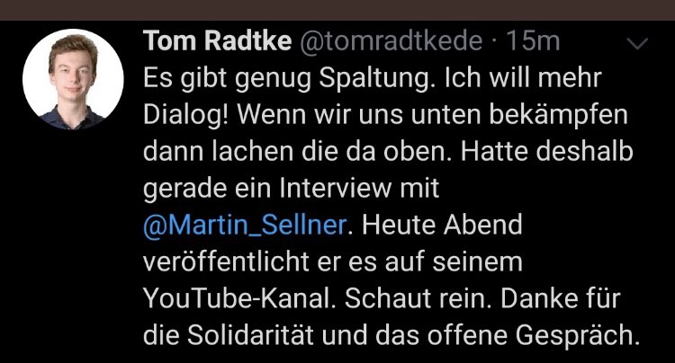 Der Nazi Bot #TomRadtke #nonazishh #nzsbxn #antifa #fcknazis