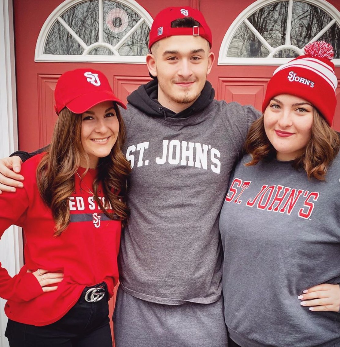 StJohnsU's tweet photo. Fridays are more fun when you #RockTheRed! To be featured on our page, throw on your favorite #StJohns apparel and post a photo using #RedStormFriday! π΄β‘οΈ| πΈ: Jackie Maniscalco Capasso https://t.co/WRIehPal2t
