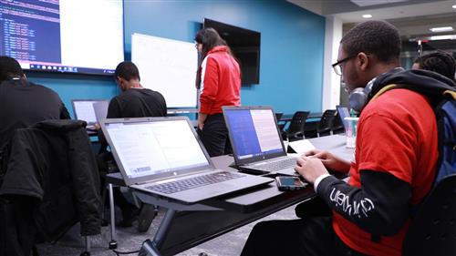 hitinthecle tweet media