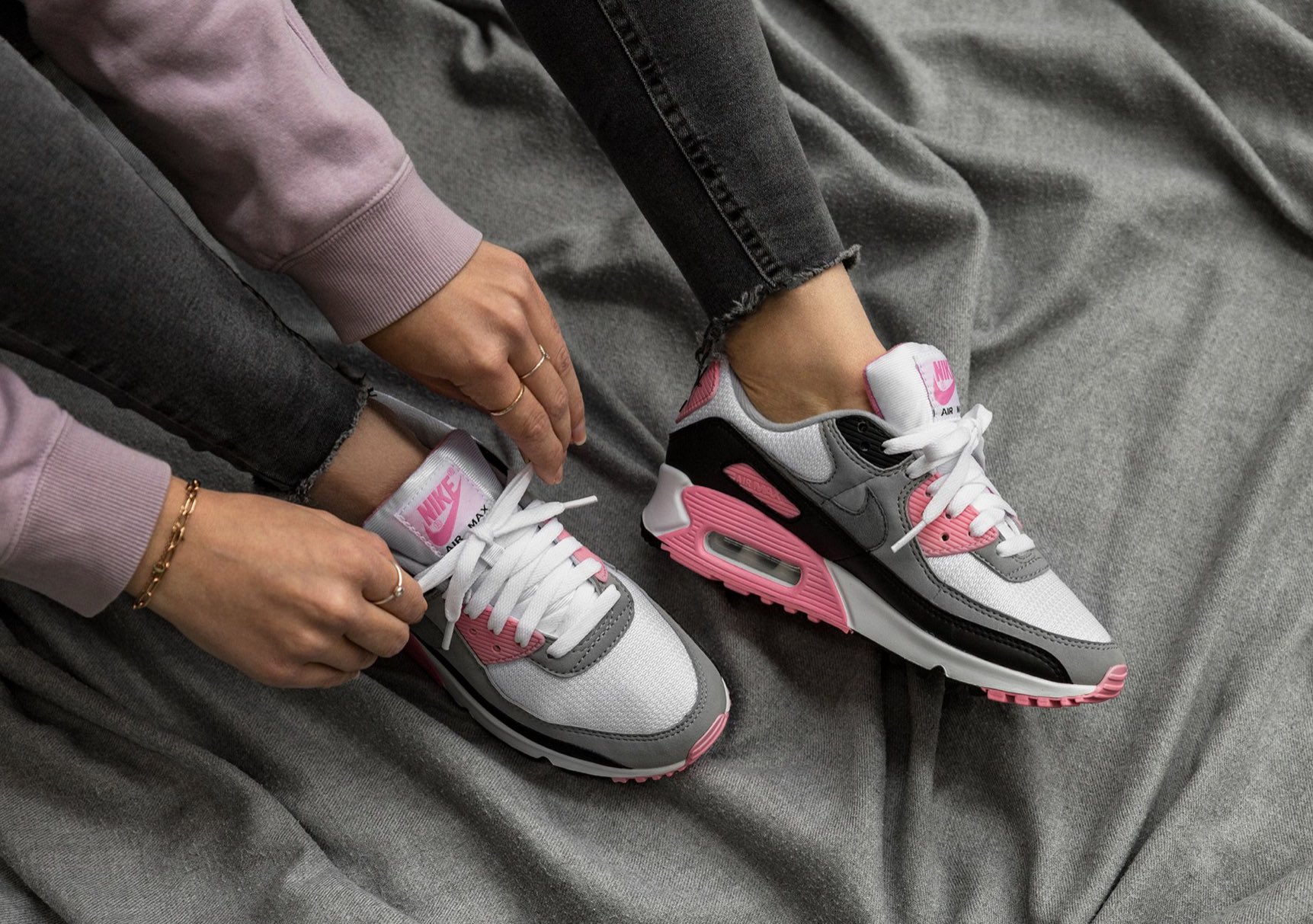 Sneaker Deals GB on X: