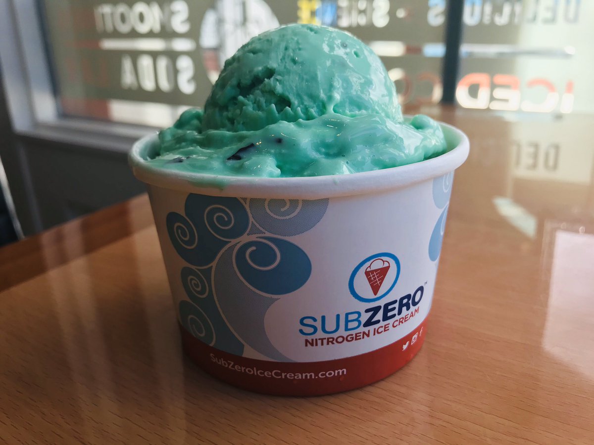 SubZeroPDX's tweet image. Mmmm mint chocolate chip!

#subzeroicecream #icecream