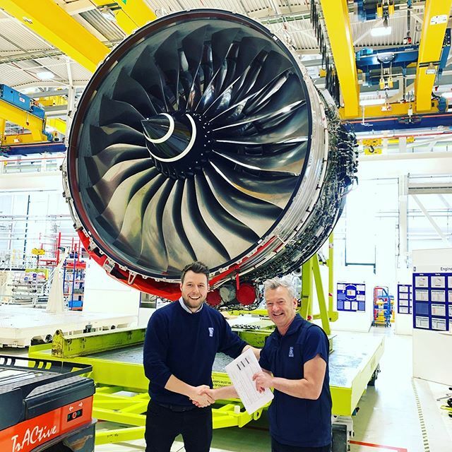 pete_james100's tweet photo. Handover complete 🤝 
#trentxwb #rollsroyce https://t.co/vgpglBcBE5 https://t.co/Yp0NM4f6W5