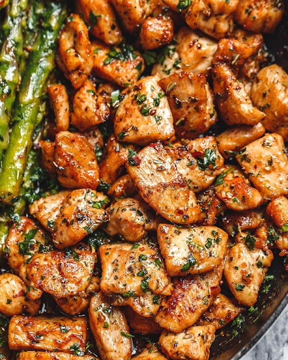White_Toque's tweet photo. Chicken is at its best with the help of Dangold spices. Prepare your taste buds for ultimate stimulation from spices sure to draw out flavors you’ve yet to fully experience! https://t.co/xiUgh3zMD4
