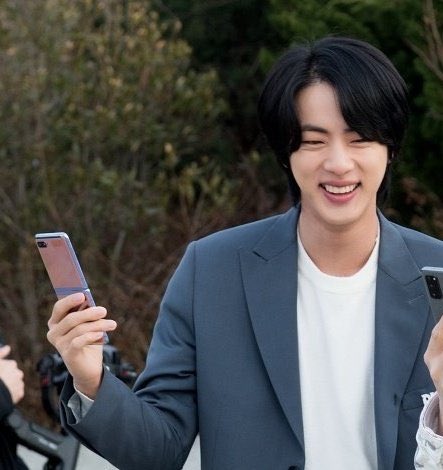 seokjinffect_'s tweet photo. I will love Seokjin until the end of my days. I am very grateful for all the love he gives us, thank you for existing Jin, thank God for having met you.Please always be happy, your happiness is my happiness. Thanks for being my moon🌙 #MoonByJin #JIN #SEOKJIN #KIMSEOKJIN #BTSJIN https://t.co/5tShZsmtwf