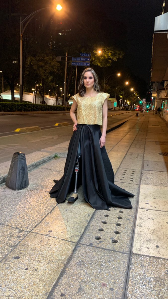 IncluyenteModa's tweet image. La 1er portada #incluyente en una revista de la #IndustriadeModa en #México ... para @MexcosturaOf ✔️