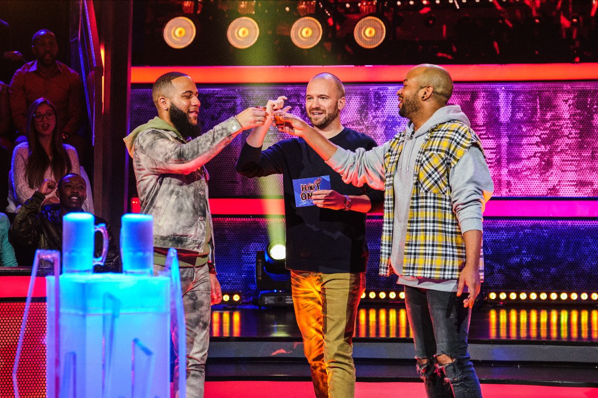 WarnerMedia's tweet photo. .@truTV's @hotonesgameshow burns up Tuesday night to become the network's most-watched series premiere in five years 🔥🍗 https://t.co/7cXh8QiF1G https://t.co/fBZNffsQnn