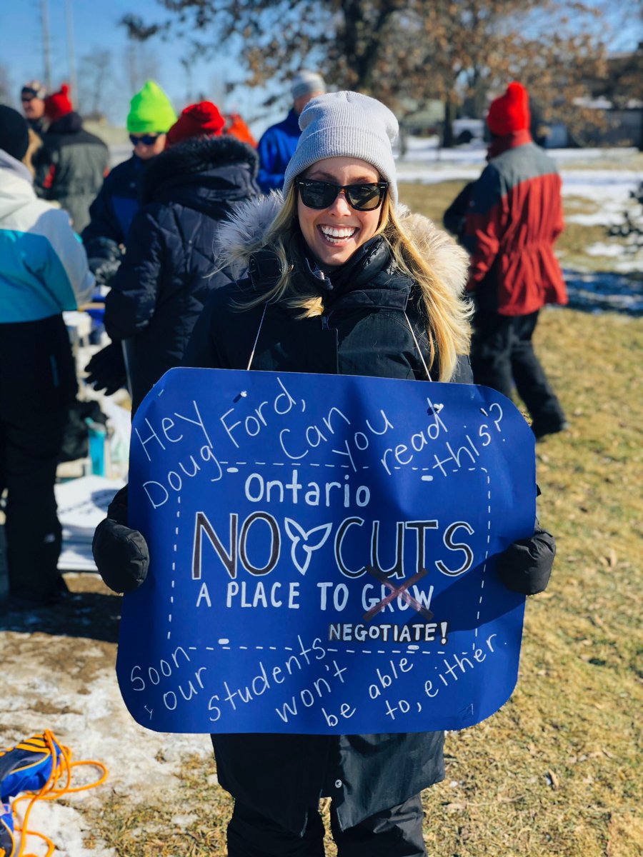 MsMalinowska's tweet photo. This week, @fordnation admitted to visibility issues w Conservative-branded ON license plates that cost 600k to design/produce. Today, #teachers strike again for #NoCutsToEducation. We’ve already sacrificed our “2% salary increase” for our students...who‘s the greedy one again? https://t.co/nQ4nN1rVY2