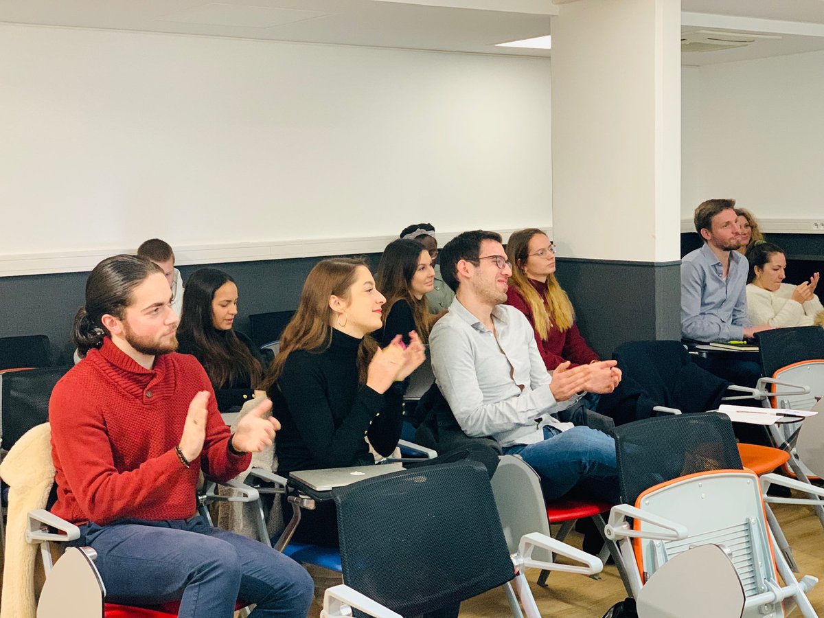 KARLOLIVE's tweet photo. Nouvelle session sur les « Réseaux » ce jour à l’@EFAP_ avec la belle brigade de MBA sport-business-communication. Une richesse avec de beaux témoignages. #connection https://t.co/QXFFFpONEr