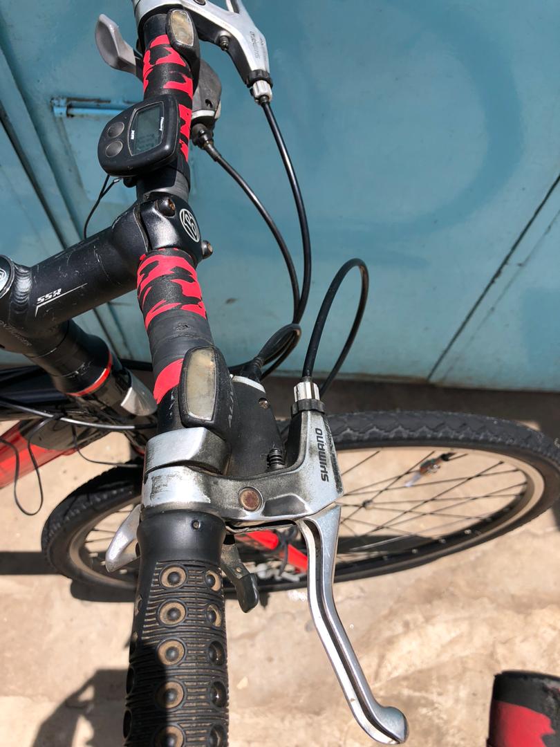 ShopMusa's tweet image. TREk 700
shimano group set 
8 times 3 speed 
asking price 25000/=