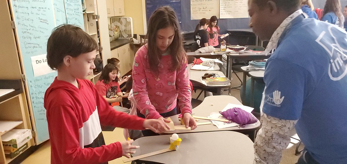 TeamOrenco's tweet photo. Intel engineers came to Orenco today with a design activity and a positive message about engineering! #EngineersWeek @intel https://t.co/PhU3QSkvx3