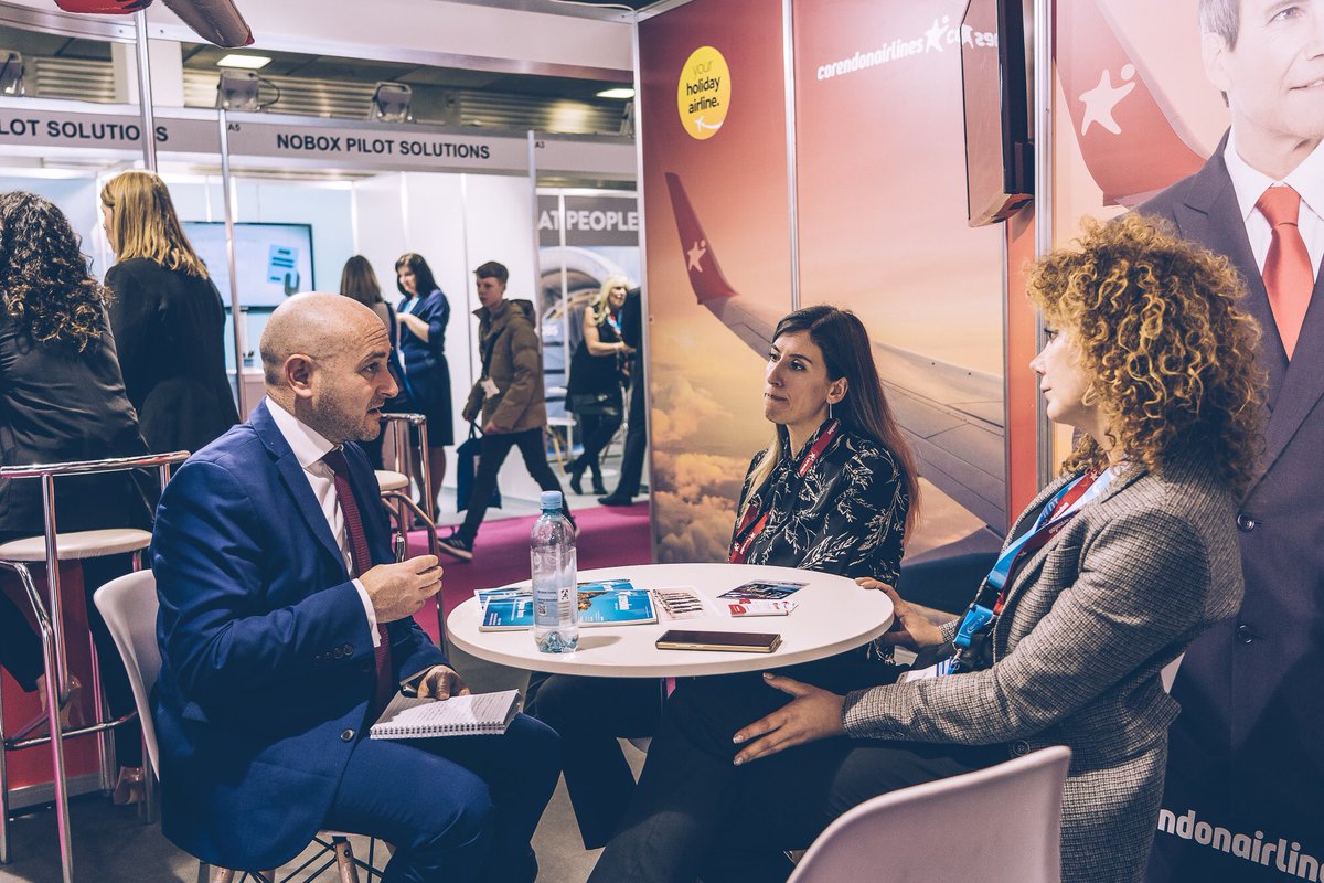 pilot_expo's tweet photo. Thank you to everyone visiting and participating at #PilotExpo Day One! It’s been fantastic! See you at the #AirlinersParty tonight! And meet you tomorrow for Day Two at 10AM!  #PilotExpo2020 https://t.co/R0WHR3T6wd