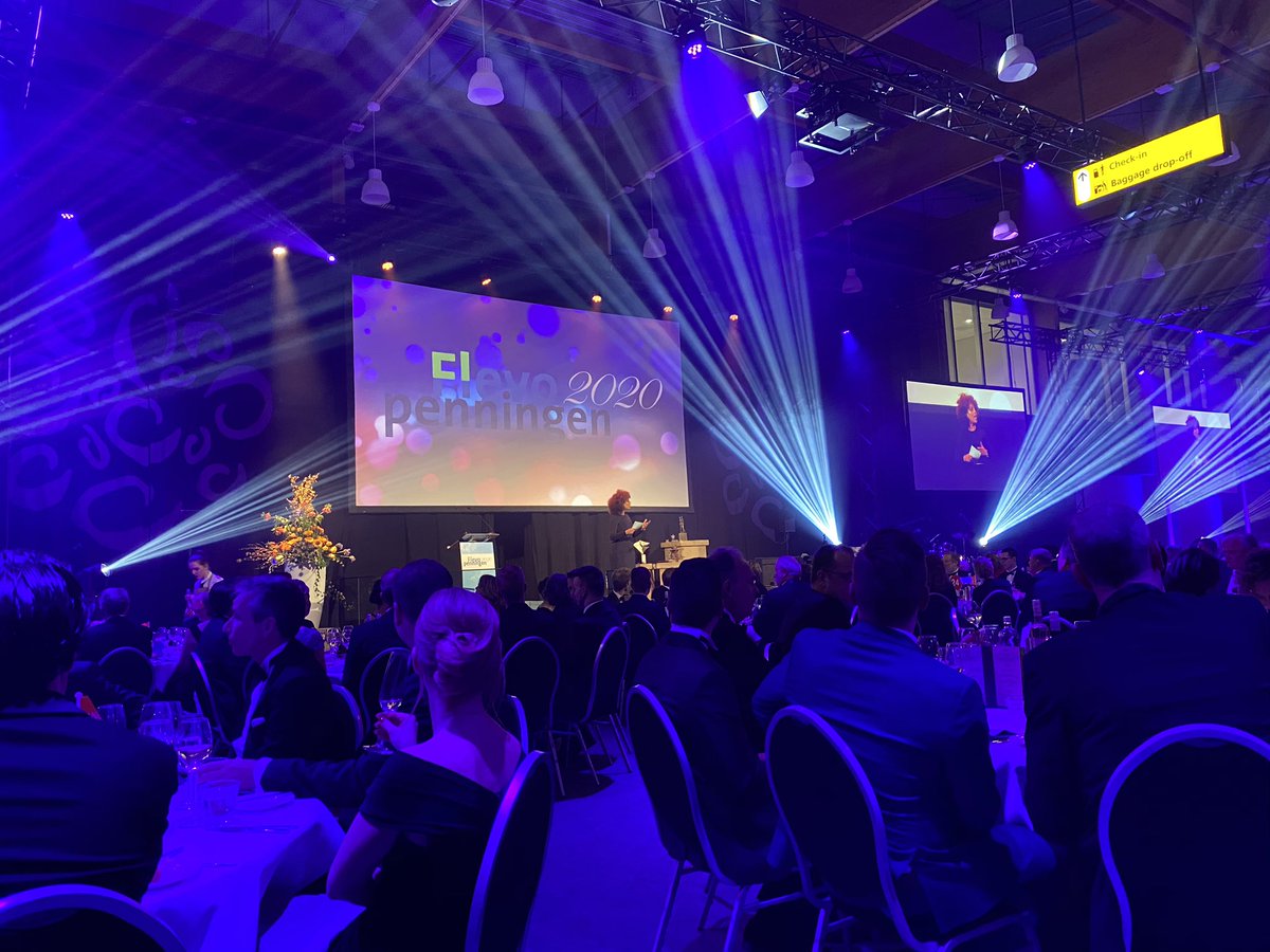 Basvklompenburg's tweet photo. Mooie traditie! @flevopenningen. Dank @MeineBreemhaar voor de uitnodiging. Bijzonder om mee te maken :) #flevo2020 https://t.co/JPINlPKPHm