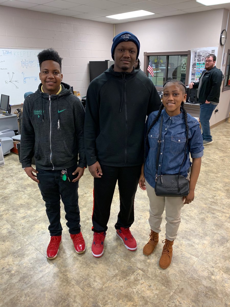 JILC2019's tweet photo. It was great to see Robert, a former student at REACH academy, continuing his education at TCAT Whiteville.  ⁦@suptking⁩ https://t.co/pzT4tudisH