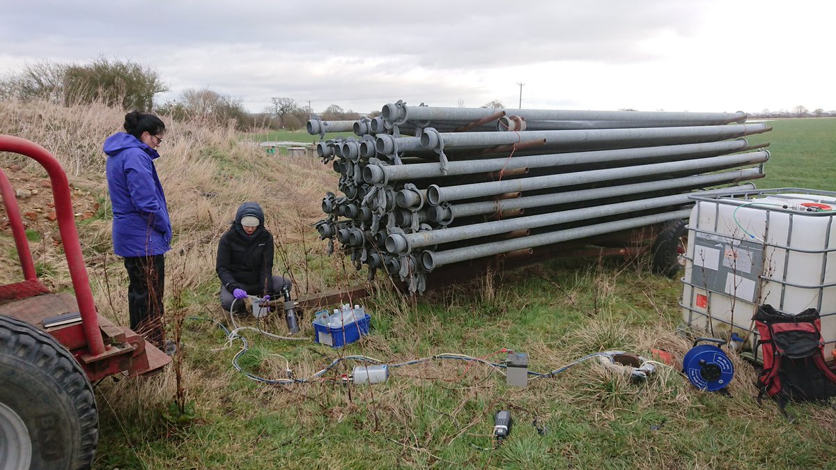 EdinGeoenergy's tweet photo. At the start of the week group members @BeccaMChambers and @stugilfillan joined the @BGSGroundwater sampling team for collection of water samples from groundwater wells in Yorkshire  - both have just about defrosted! https://t.co/dIft9fbWCb