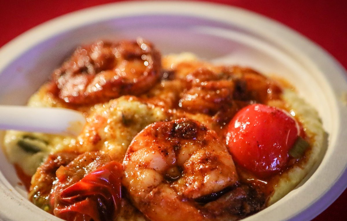 Laissez les bons temps rouler! We’re letting the good times roll with a special Mardi Gras themed menu on Monday and Tuesday! #theartisandallas #dallasartsdistrict #Fattuesday