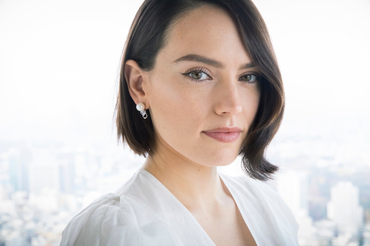 Official announcement! Daisy Ridley is the narrator for IMAX’s new educational film #AsteroidHunters, a fascinating look at asteroids, their cosmic origins and the potential threat they pose to our world. Asteroid Hunters will launch in select #IMAX theatres starting April 17.