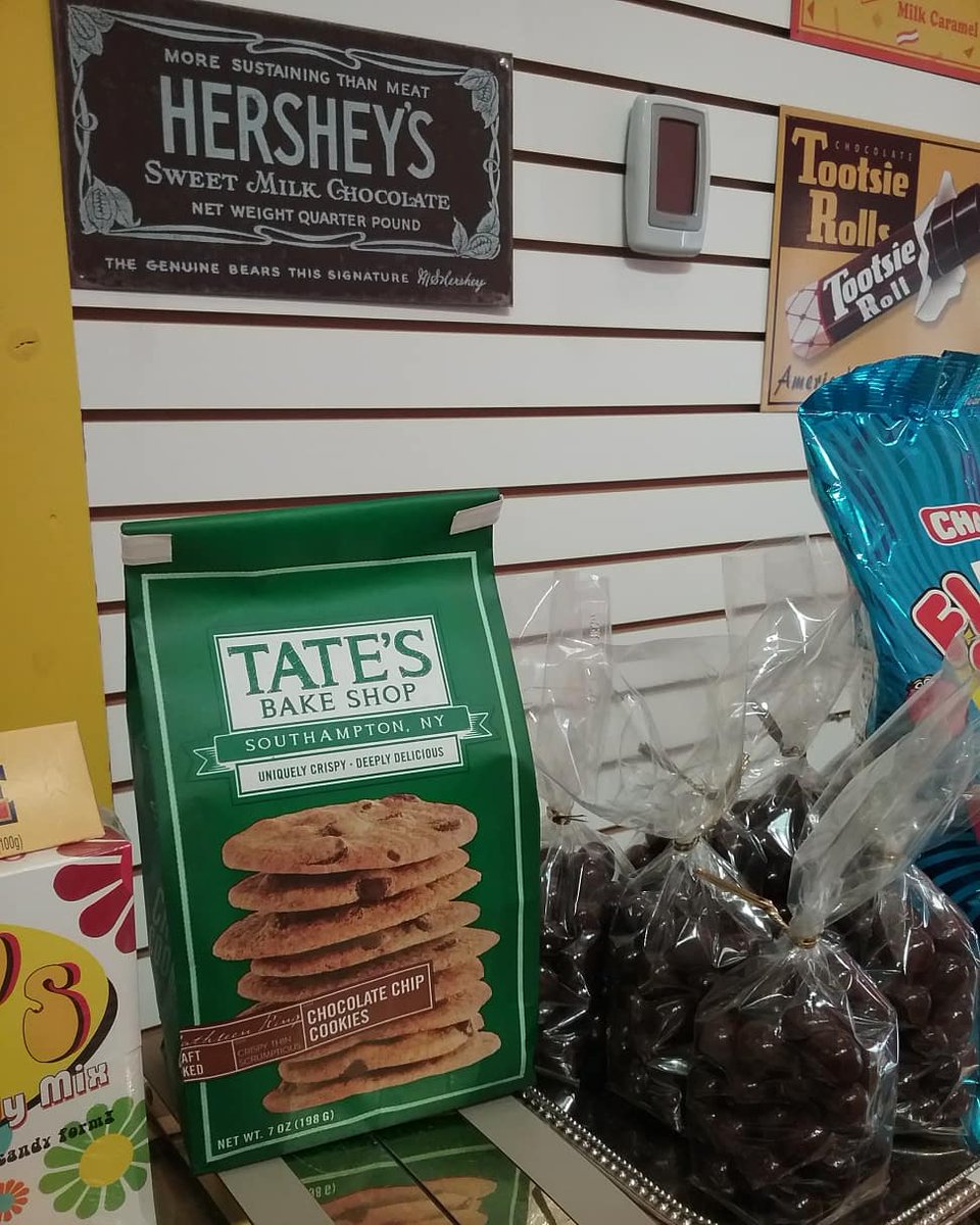 mountdoracandy's tweet photo. Come check out our goodies there's a little something for EVERYONE!
#mountdoraconfectionary #chocolate #candyshop #icecream #milkshakes https://t.co/irZsAEmIIg