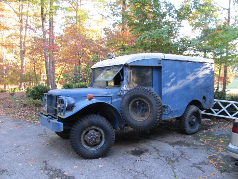EZ4X4Official's tweet photo. “Bomb Shelter”
Don’t have a tank? This is the next best thing. Share your #JeepTricks. JOIN HERE: https://t.co/jdWVp6Ewkl https://t.co/nJfKNKUpSv