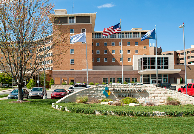 RidgeBristol's tweet photo. Great location for Washburn students and nurses! Give us a call at 785-233-5959 check out your new home today! https://t.co/IsJSpgHT2S