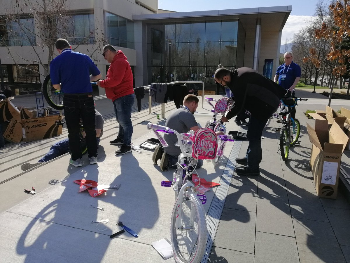 sadiq1425's tweet photo. Bike building activity @VMware @MyVMUG #VMUGLeaderSummit2020 #expandyoursphere. https://t.co/f39AHonOmc