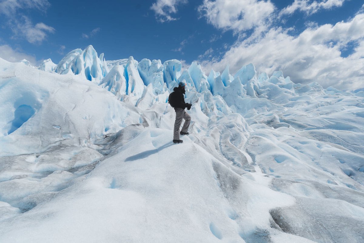 como é o Mini Trekking no Glaciar Perito Moreno: dicas para um passeio inesquecível pela geleira da Patagônia bit.ly/2tQCwTj