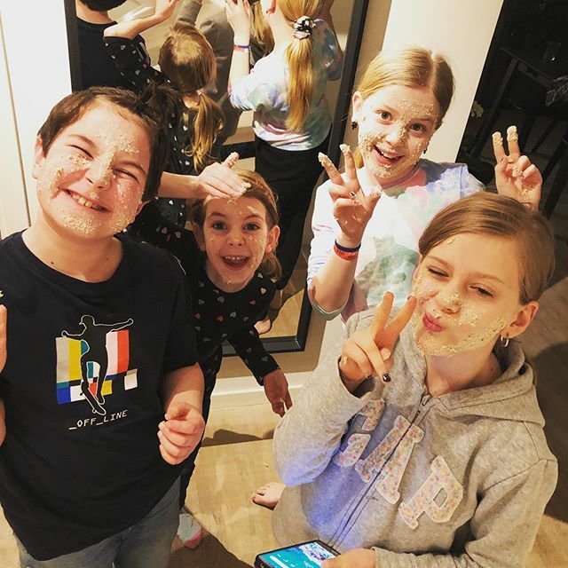 In Sweden there is a tradition called “fredagsmys.” It translates to Friday’s cozy moment, and here you see our children celebrate in the traditional Swedish way - oatmeal porridge face masks.
#dimariasinsweden ift.tt/39UfT3i