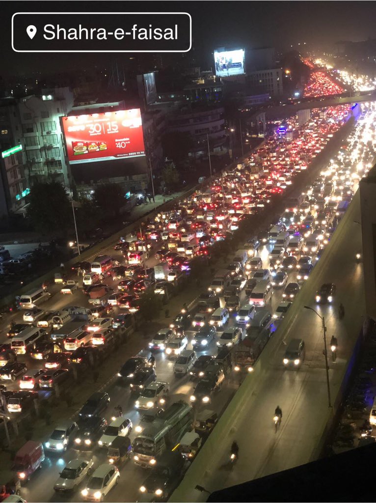 hamidykhan's tweet image. 2nd day of #Lumberone event #PSL ...many evenings are going to F**k onward...
#TayyarHain #PSL2020