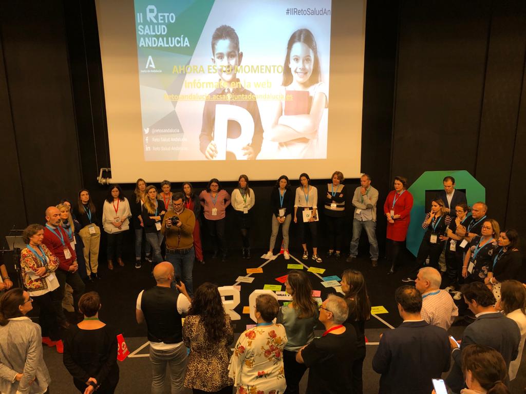 RetosAndalucia's tweet image. En este gran círculo escuchamos "ilusión, proyecto, sueño, compromiso, realismo, ganas, sensatez, intercambio, generosidad, convergencia... " palabras que esperamos puedan transformarse en #Soluciones del #IIRetoSaludAnd