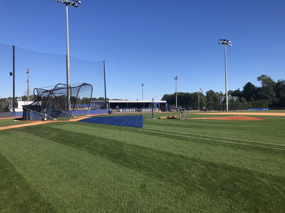 CheeBaseballAHS's tweet photo. LETS GO! Got a fresh cut today and finally get to PRACTICE ON THE FIELD!!!!!!!! Pumped is an understatement. ππ»ππΌππΌπ€π»πͺπ»
#BringTheJuice
#OnFieldBP
#NotInside https://t.co/lb8ZZrKHMj