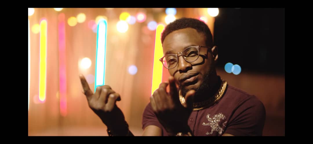Classicbea1's tweet photo. Another major key alert!

Official video #YourLane by @el_emanofficial dropping soon!

Anticipate....

cc @BestWayMusicNG https://t.co/V7mFw8uNHf