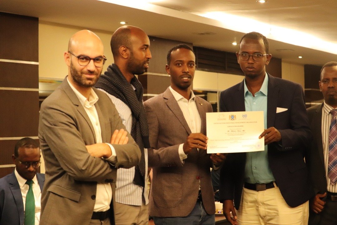 FarhanHassanAb1's tweet photo. Thanks to @UNIDOSomalia and #somaliaEDUs for the Five days ToC training on business counselling. We will impart the skills gained to Somalia Entrepreneurs. As a business man, I salute👏 for the real changes. Thanks to all the team participated and the great facilitators.!! https://t.co/2K1GYG9DE0