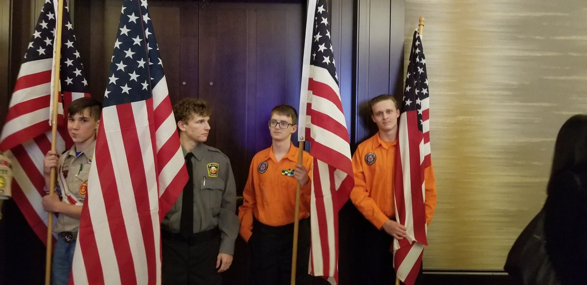 ExplorerPost1's tweet image. Friends of Scouting Dinner that our very own Emily spoke about service in front of over 1000 people!