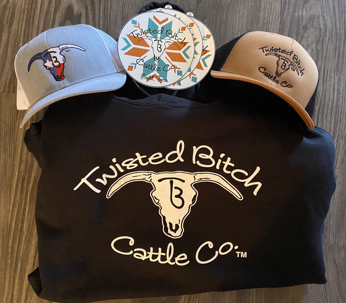 twistedbitchCC's tweet photo. Happy Fricken Friday! I’m here to sweeten the pot. Help us get to 5K and I will GIVEAWAY....
•Texas Cap 
•Neutral Logo Cap
•MEDUIM BLACK HOODIE
(I found it in a box cleaning.) 
YOU ARE WELCOME. 
LIKE. RETWEET. TAG. FOLLOW. 
https://t.co/KR38LEVx9g https://t.co/UgbsJiNxPz