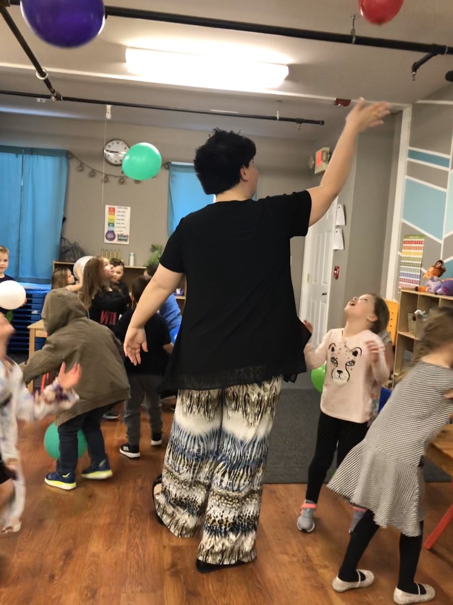 MsDesirae_LPS's tweet photo. Pre-K is celebrating Ms. Heather’s birthday today! Happy Birthday Ms. Heather!! We love you!! @MsHeatherlps1 https://t.co/ZACbUl3yCo