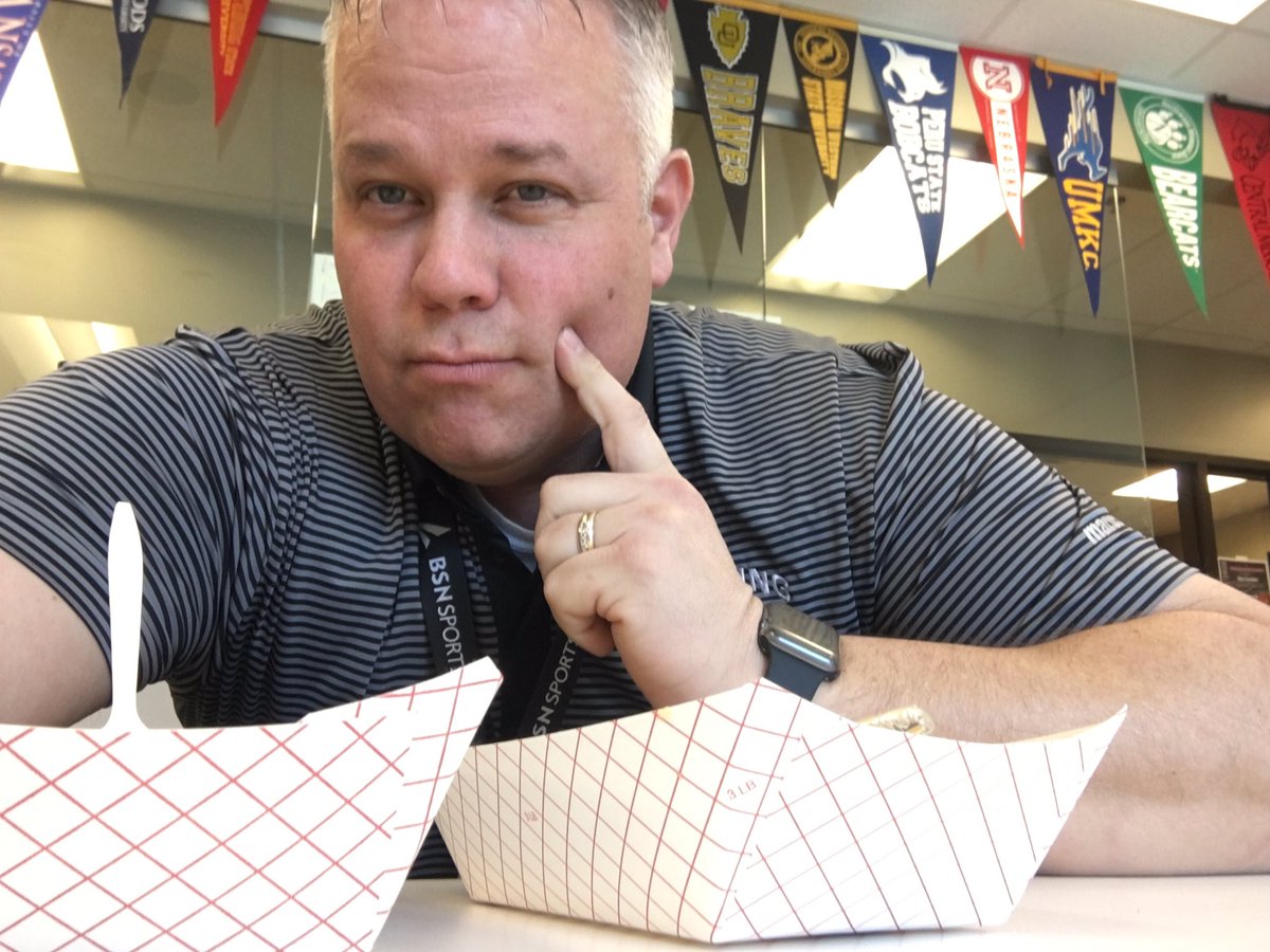 Had to do a little culinary judging 5th hour.....chicken enchiladas. Stonestreet v. Caldwell, enjoyed both; felt Caldwell had better physical presentation, Stonestreet’s had a good mix of green Chile’s. Tough choice enjoyed both I need a dessert tie breaker <a href="/steph021420/">Stephanie Phelps</a> 🐾🦁⚾️🐾