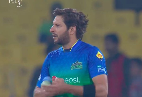 ItxMe_Khalil's tweet photo. Age is just a number for this Man ❤

#BooBoom #Legend #GameChanger https://t.co/KVTCLSfDON