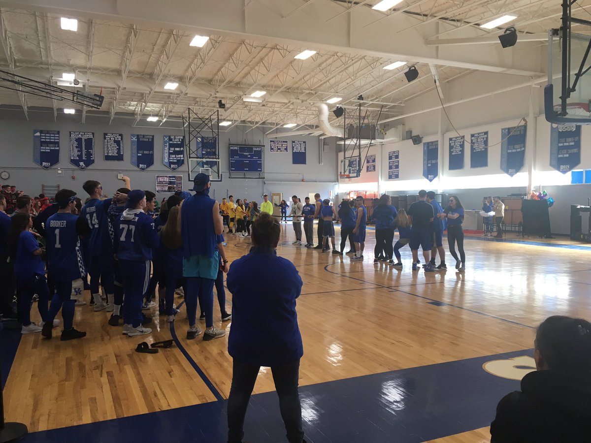 BillFurbushNH's tweet photo. Spirit week coming to a close! Great job to all the students and staff! The energy is through the roof! A special thanks to all the class advisors and Mrs. Day! https://t.co/FCCgQCdlQV