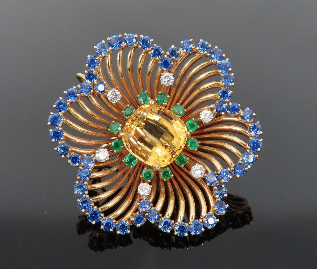 47DDC's tweet photo. Mesmerizing intense orange colors in vintage pieces. #47DDC #VintageJewelry #Orange #EstateJewelry #VintageBrooch #VintageEarrings #AntiqueJewelry https://t.co/sQ2yWsTmzU