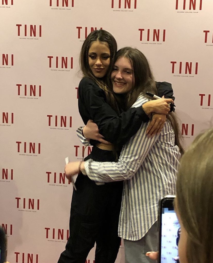 TStoessselFR's tweet photo. 20 Février: @TiniStoessel pendant les M&amp;G de son concert à Milan, Italie #4 https://t.co/YY0XcDVFCN