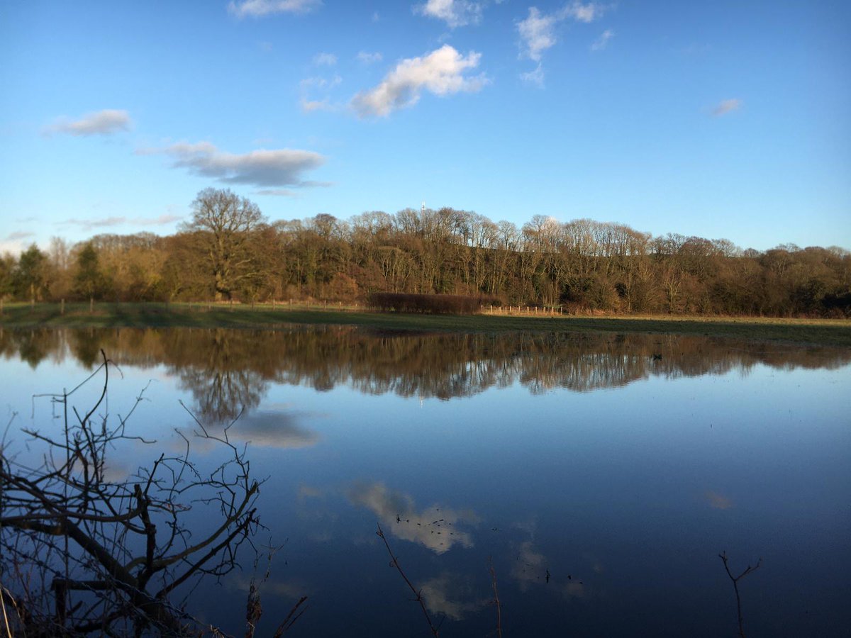 If you've been affected by the #floods or can offer help we want to hear from you. 
We're gathering info so we can link those affected to support offers.

Form links are available below or via <a href="/MonHubs/">Monmouthshire Community Hubs</a>  
Affected: bit.ly/3c2lFlB
Offers of help: bit.ly/3bX6YQB