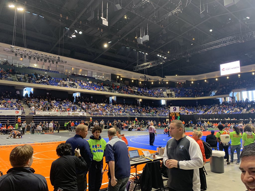 frontz_eric's tweet photo. Matadors getting after it at state wrestling tournament. Letsss gooooo 2-0 so far #REPTHEPARK https://t.co/cWzFX4GBXF