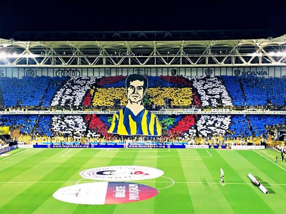 Son 20 yılda Fenerbahçe deplasmanında çıktığı 23 maçta kazanamayan GS'da, 7 başkan ve 9 teknik direktör Kadıköy'de derbi galibiyeti göremedi.
Gelenek devam eder inşallah... #FBvGS #BurasiKadikoy