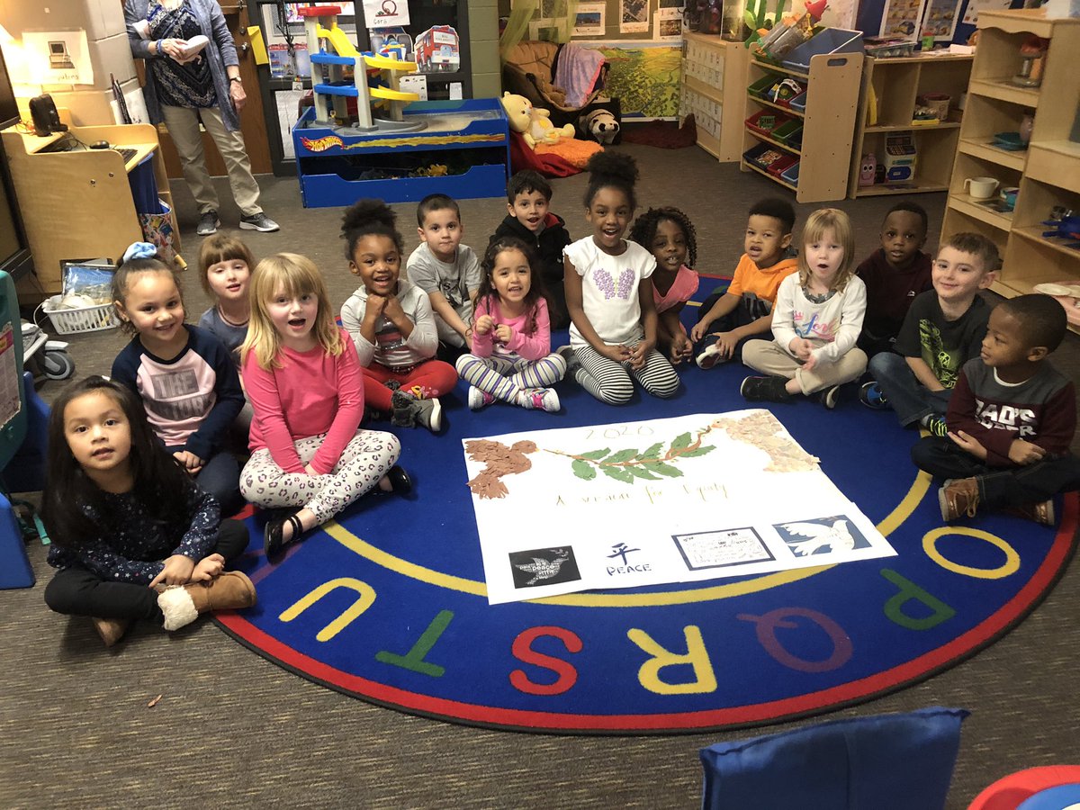 preddieallena's tweet photo. We Celebrate Black History Month with Dr. Denita Harris. She read Mary Had some Glam with our scholars at Wayne Township preschool. #wtpadventures #mylifeasateacher #BlackHistoryMonth #wearewayne https://t.co/xdYvJ2S82U