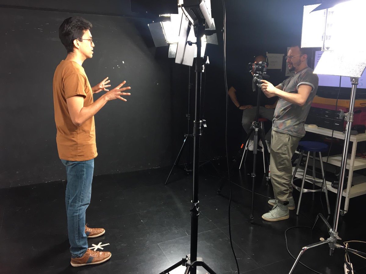 ChromDesign's tweet photo. Last but not least... video production & recording time! We’re telling the stories and testimonials developed during these days. We’re working on how to present our discoveries and results to different audiences.
#ChromDesign #SciComWinterSchool https://t.co/hM5AAcTbSe