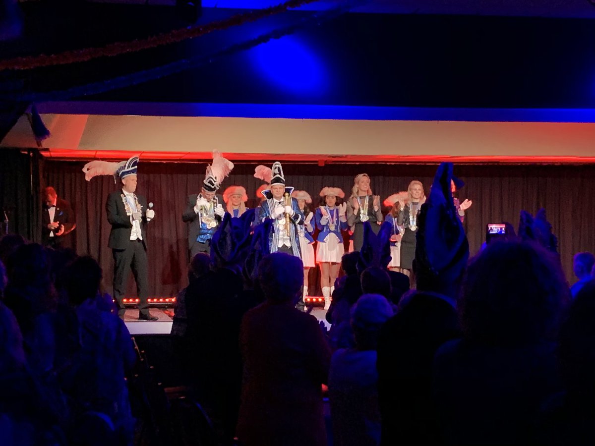 turftrappers's tweet photo. Vanavond aanwezig op het gala van @cvdepapsleefn en bij de Twentse Verlichte Carnavalsoptocht in Tubbergen!! Volle bak carnaval vieren dus!! #alaaf #carnavalov https://t.co/nkIz4OyqV6